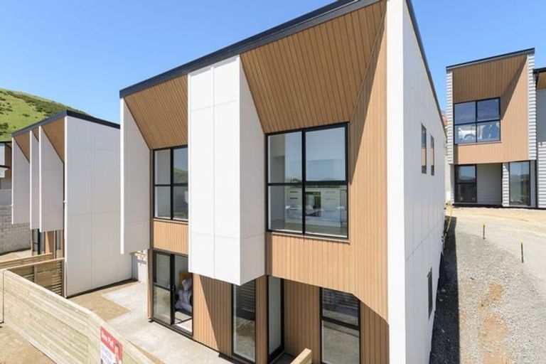 Photo of property in 32 Tea Tree Lane, Woodridge, Wellington, 6037