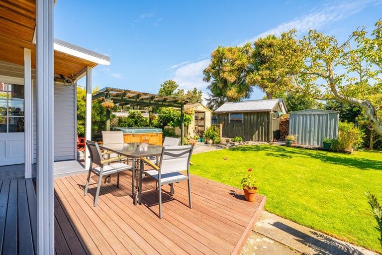 Photo of property in 16 Craighead Street, Highfield, Timaru, 7910