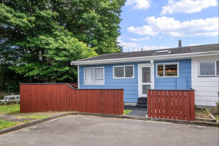 Photo of property in 6/10 Mangaroa Hill Road, Maoribank, Upper Hutt, 5018