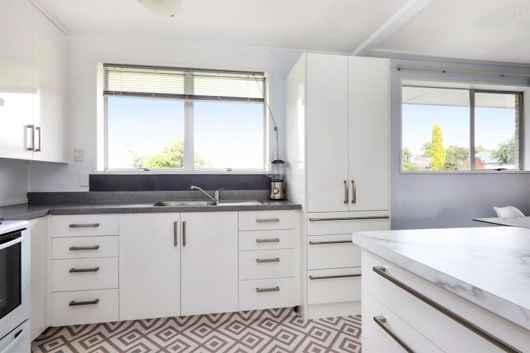 Photo of property in 220a Wolseley Street, Mayfair, Hastings, 4122