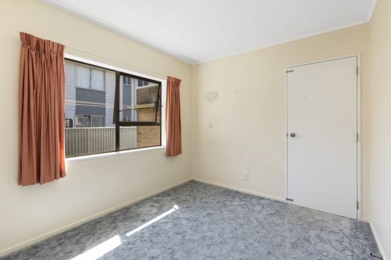 Photo of property in 3/30 Leighton Avenue, Waiwhetu, Lower Hutt, 5010