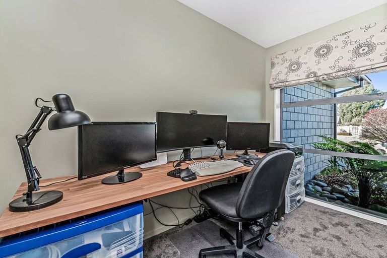 Photo of property in 19 Beaumont Drive, Rolleston, 7614