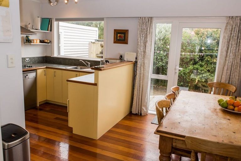 Photo of property in 75 Moorefield Road, Johnsonville, Wellington, 6037