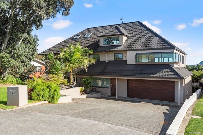 Photo of property in 12 Suzetta Place, Sunnyhills, Auckland, 2010