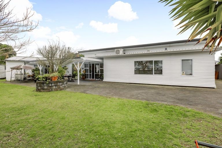 Photo of property in 97 Jellicoe Road, Manurewa, Auckland, 2102