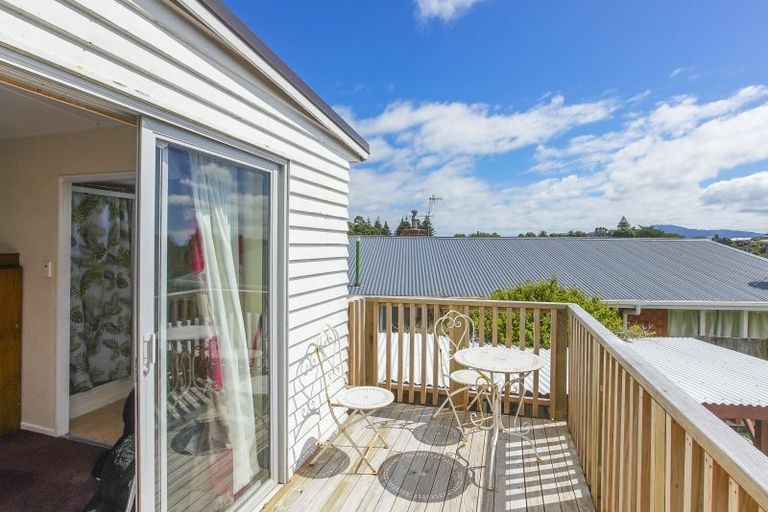 Photo of property in 14 Kowhai Grove, Raumati Beach, Paraparaumu, 5032