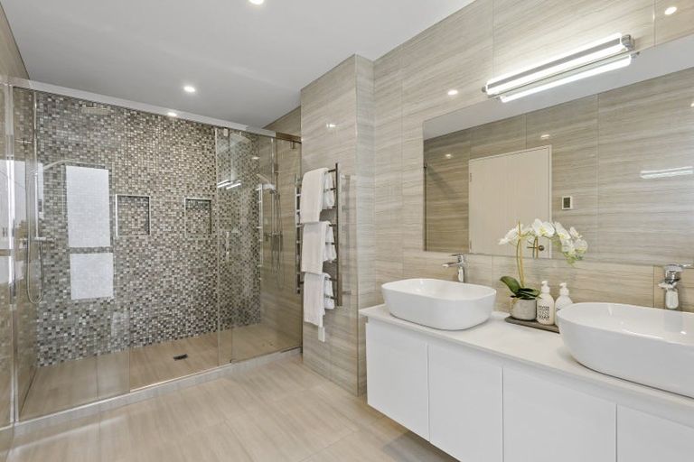 Photo of property in 32b Hewitts Road, Merivale, Christchurch, 8014