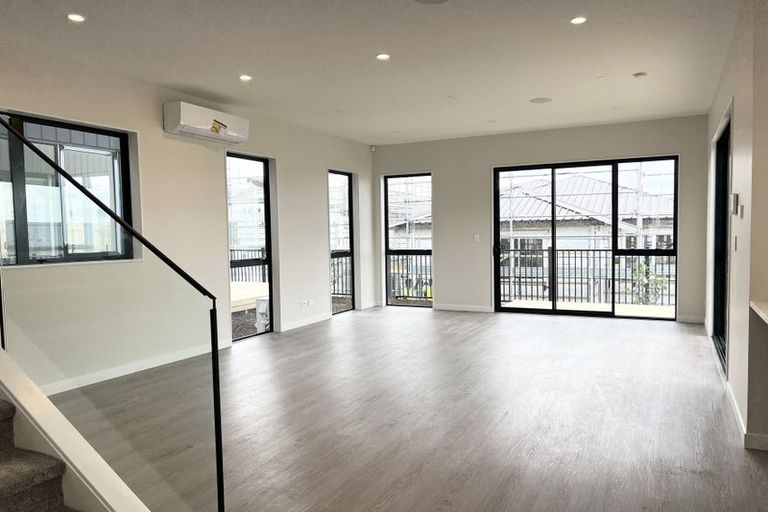 Photo of property in 20 Kapehu Road, Silverdale, 0932