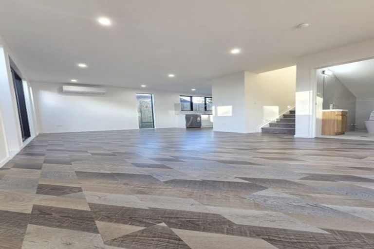 Photo of property in 408 Roscommon Road, Clendon Park, Auckland, 2103