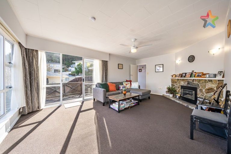 Photo of property in 75 Petrie Street, Wainuiomata, Lower Hutt, 5014