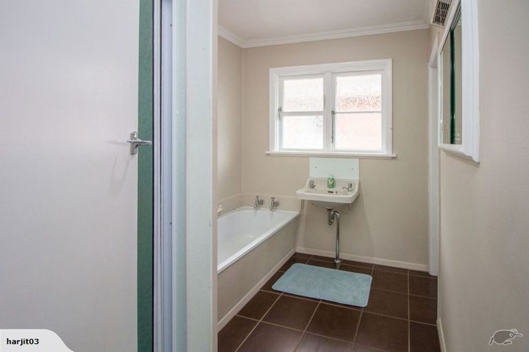 Photo of property in 1079 Fergusson Drive, Clouston Park, Upper Hutt, 5018