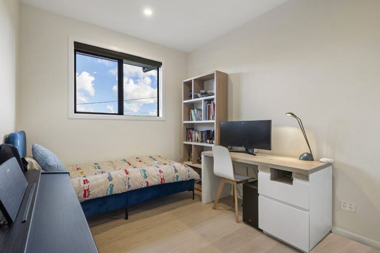 Photo of property in 1/20 Hart Road, Hauraki, Auckland, 0622