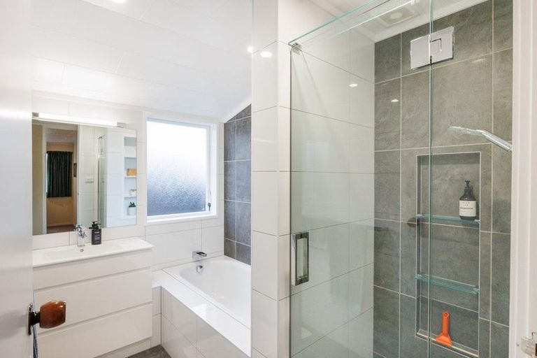 Photo of property in 644 Featherston Street, Roslyn, Palmerston North, 4414