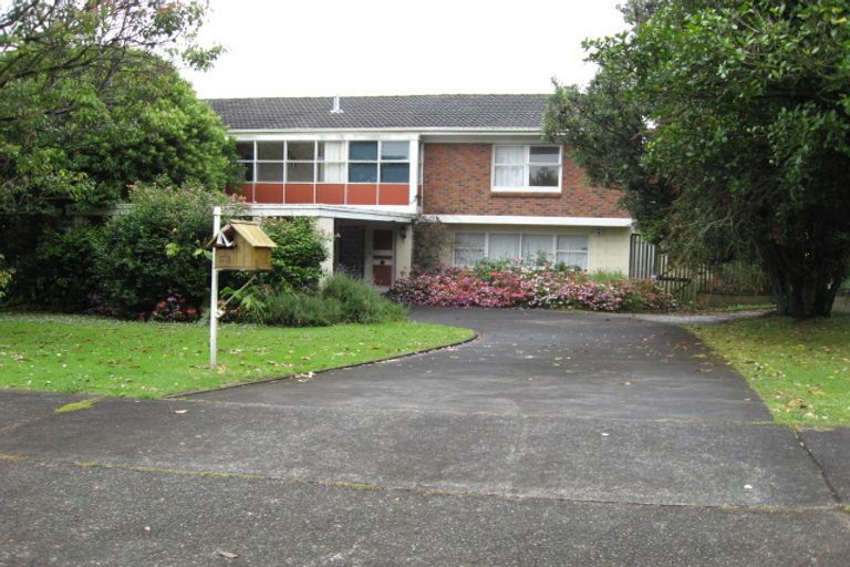 Photo of property in 58 Ridgemount Rise, Mangere Bridge, Auckland, 2022