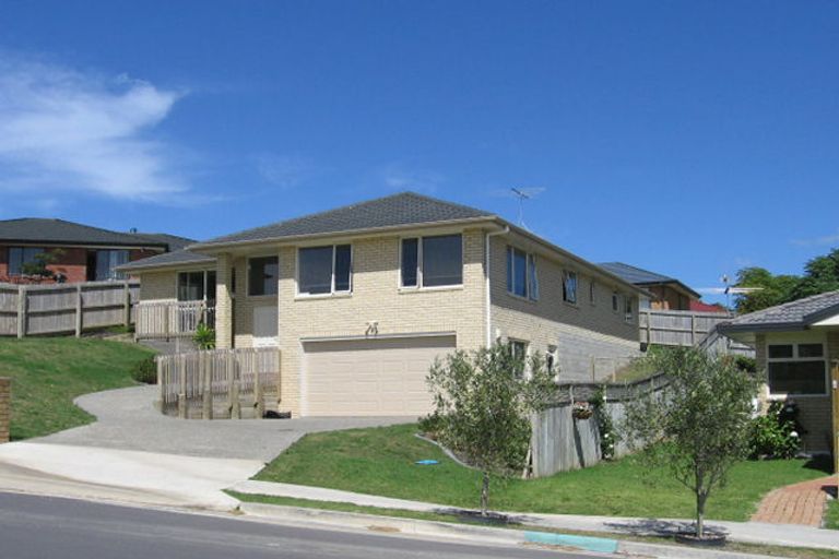 Photo of property in 7 Gleanor Avenue, Oteha, Auckland, 0632