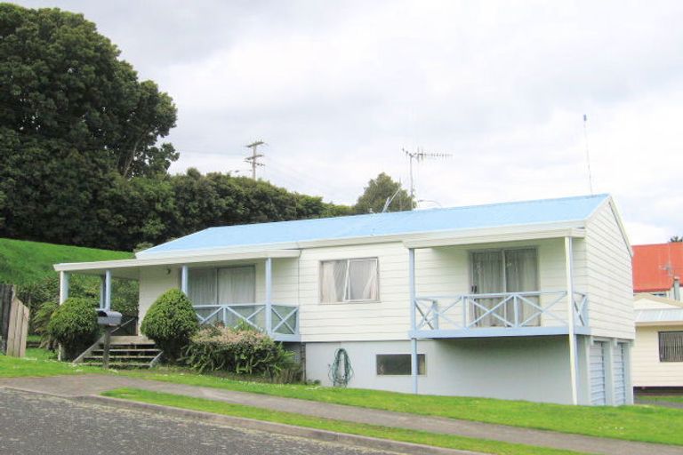 Photo of property in 1 Ferndown Close, Brookfield, Tauranga, 3110