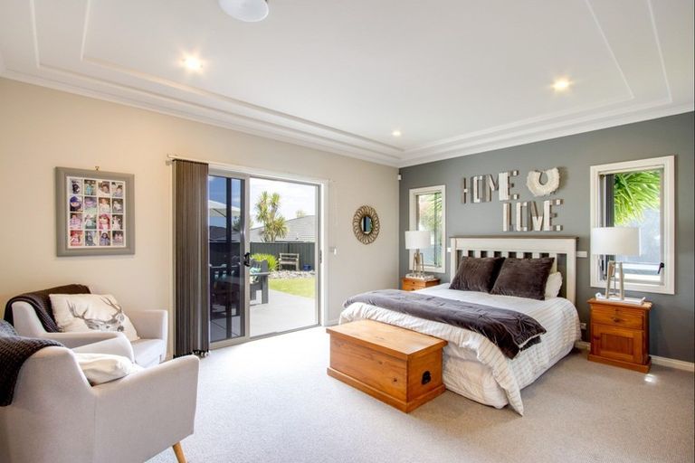 Photo of property in 19 Fairview Place, Havelock North, 4130