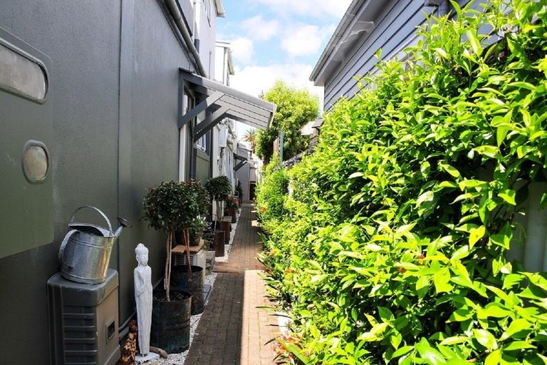 Photo of property in 22 Anne Street, Devonport, Auckland, 0624