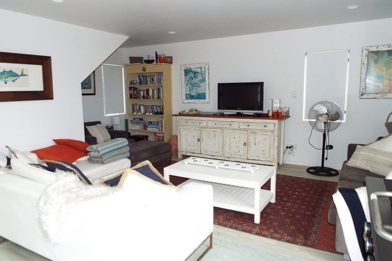 Photo of property in 119 Pukehina Parade, Pukehina, Te Puke, 3189