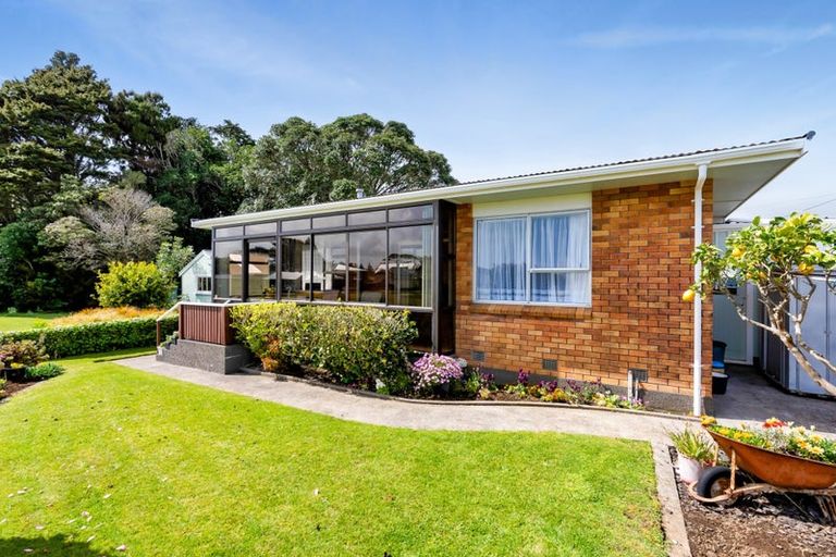 Photo of property in 9 Struan Avenue, Lower Vogeltown, New Plymouth, 4310