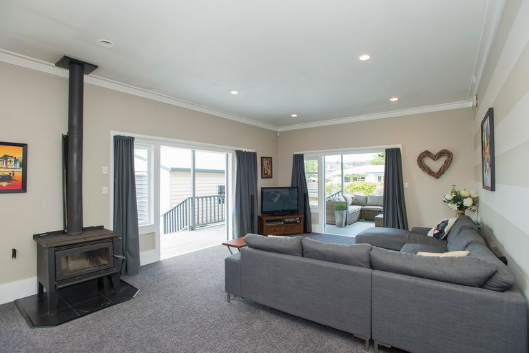 Photo of property in 7 Ward Street, Riverdale, Gisborne, 4010