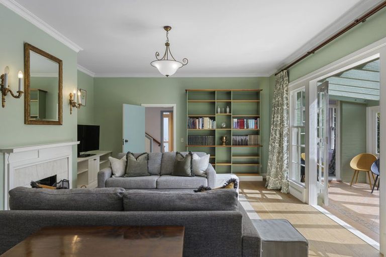 Photo of property in 16 Desmond Street, Merivale, Christchurch, 8014