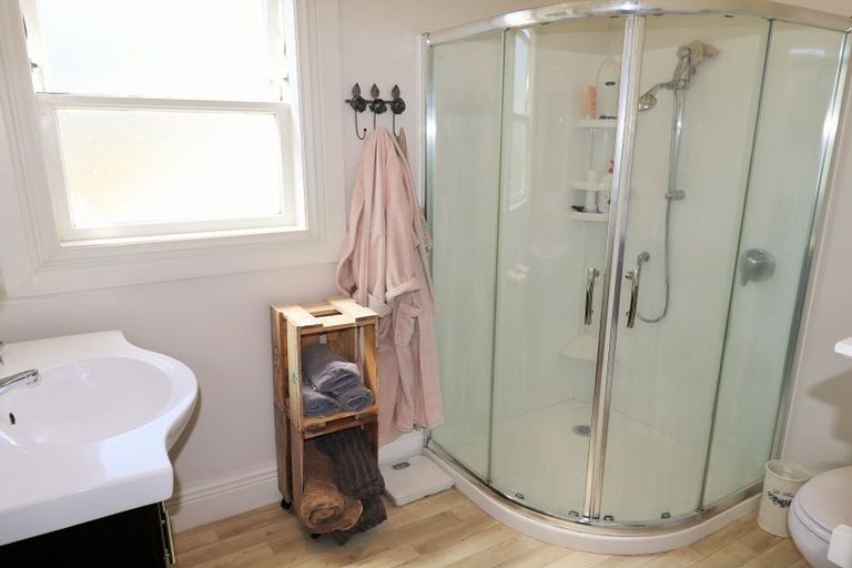 Photo of property in 16 Dalefield Road, Carterton, 5713