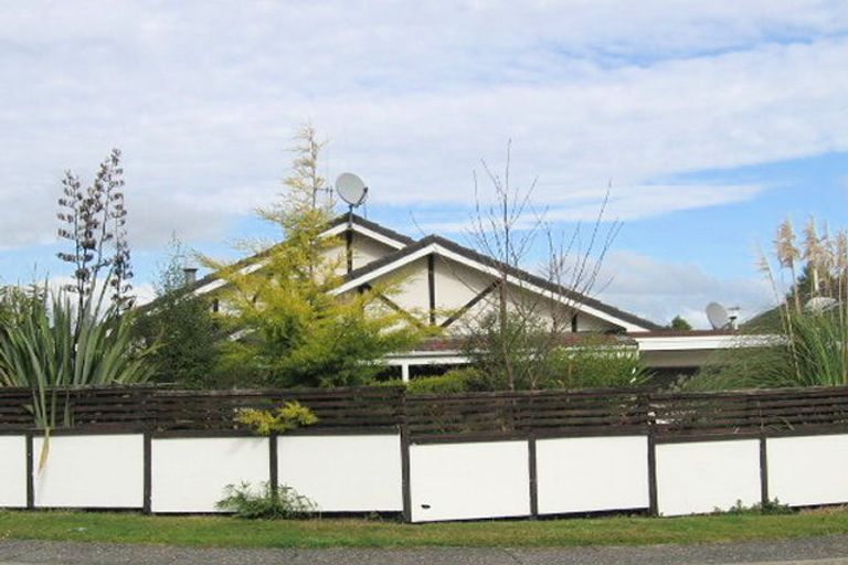 Photo of property in 4a Harlech Place, Dinsdale, Hamilton, 3204