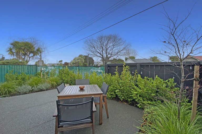 Photo of property in 1/116 Champion Street, Edgeware, Christchurch, 8013