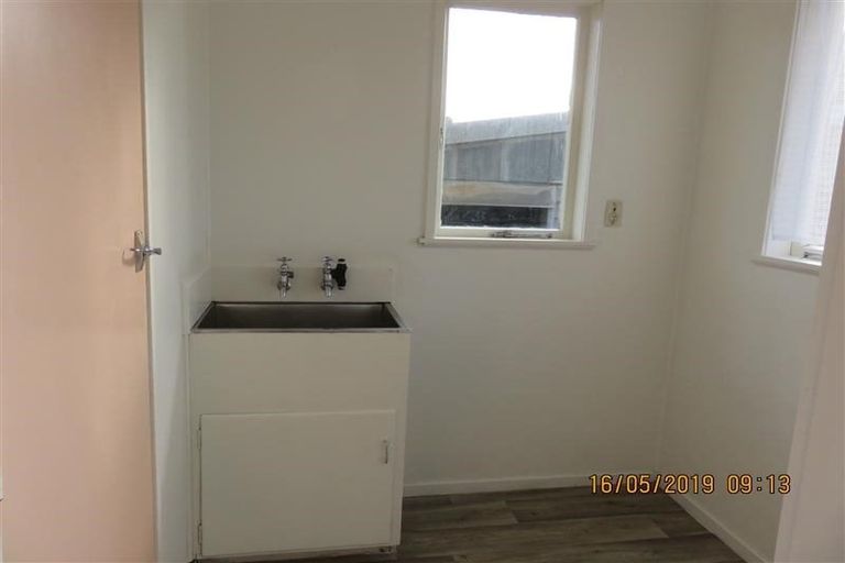 Photo of property in 16 Ascot Avenue, Henderson, Auckland, 0610