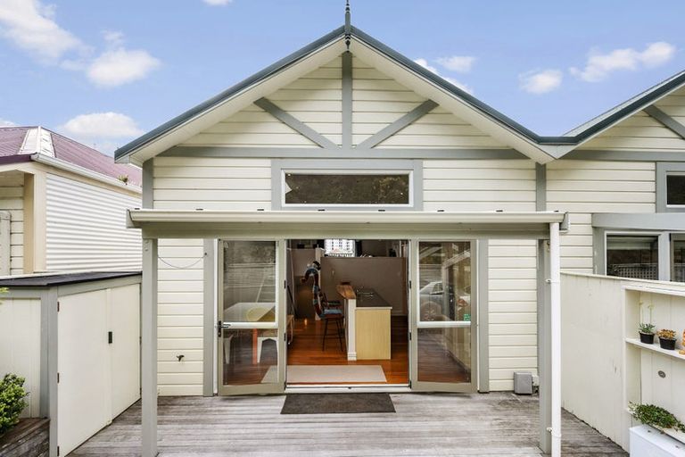 Photo of property in 153c Grant Road, Thorndon, Wellington, 6011