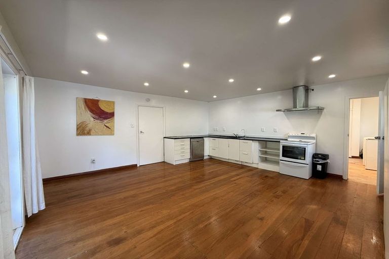 Photo of property in 357 Ohiro Road, Brooklyn, Wellington, 6021