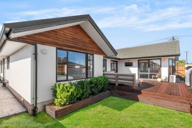 Photo of property in 1/126 Halswell Junction Road, Halswell, Christchurch, 8025