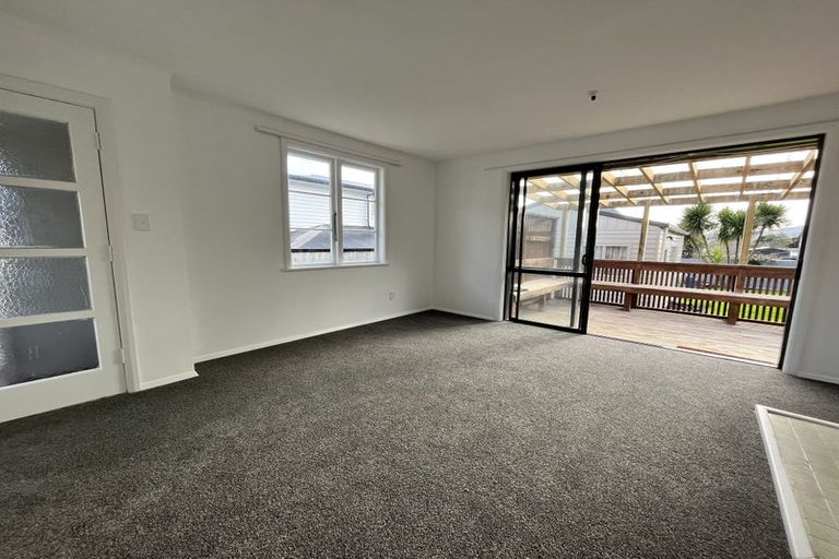 Photo of property in 9 Kamahi Street, Stokes Valley, Lower Hutt, 5019