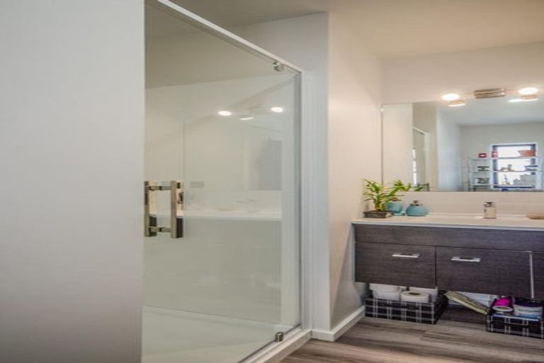 Photo of property in 5 Turpin Road, Riverhead, 0820