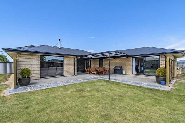 Photo of property in 13 Cressy Place, Darfield, 7510