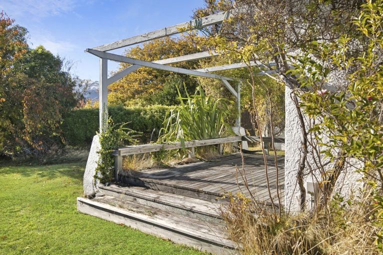 Photo of property in 32 Flora Dora Parade, Lake Hawea, Wanaka, 9382