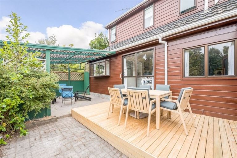 Photo of property in 18 Heath Grove, Waiwhetu, Lower Hutt, 5010