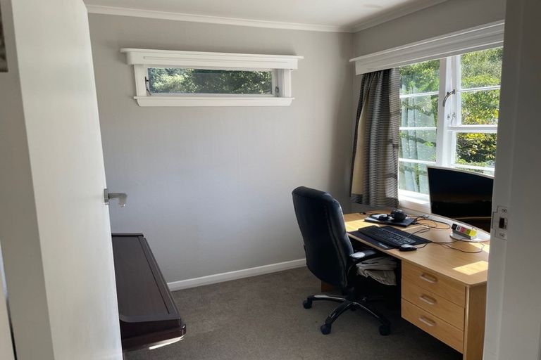 Photo of property in 65 Raukawa Street, Stokes Valley, Lower Hutt, 5019