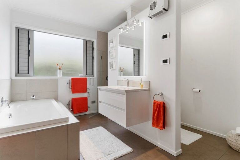 Photo of property in 16 Holyoake Terrace, Omokoroa, 3114