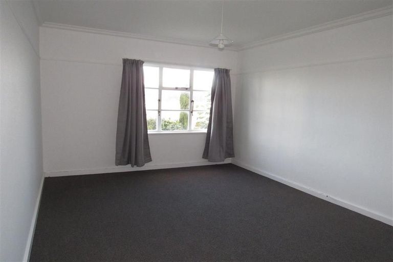 Photo of property in 2/243 The Terrace, Te Aro, Wellington, 6011