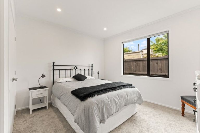 Photo of property in 17 Thornly Park Avenue, Mosgiel, 9024