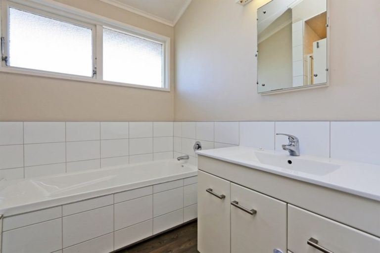 Photo of property in 25 Alamein Crescent, Onekawa, Napier, 4110