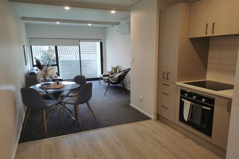 Photo of property in 206/9 East Street, Papakura, 2110