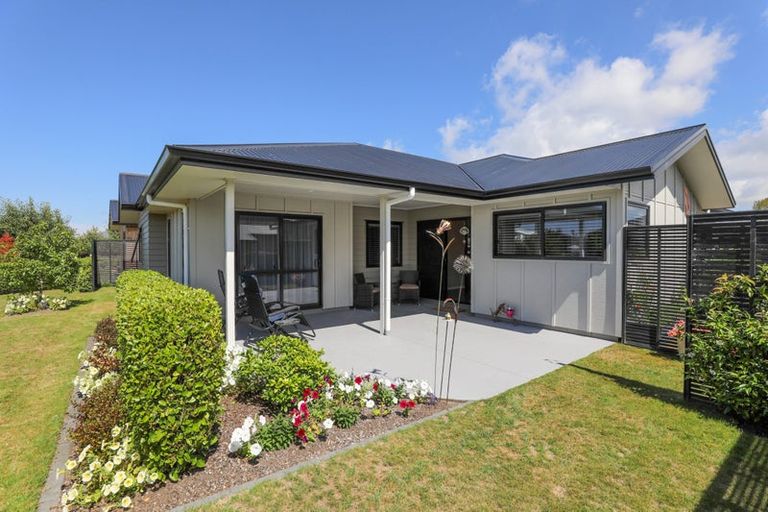 Photo of property in 14 Noumea Drive, Rangatira Park, Taupo, 3330