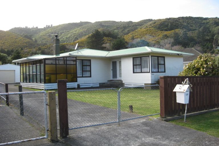 Photo of property in 107 Wood Street, Wainuiomata, Lower Hutt, 5014