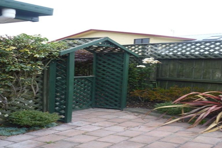 Photo of property in 36 Castletown Place, New Brighton, Christchurch, 8083