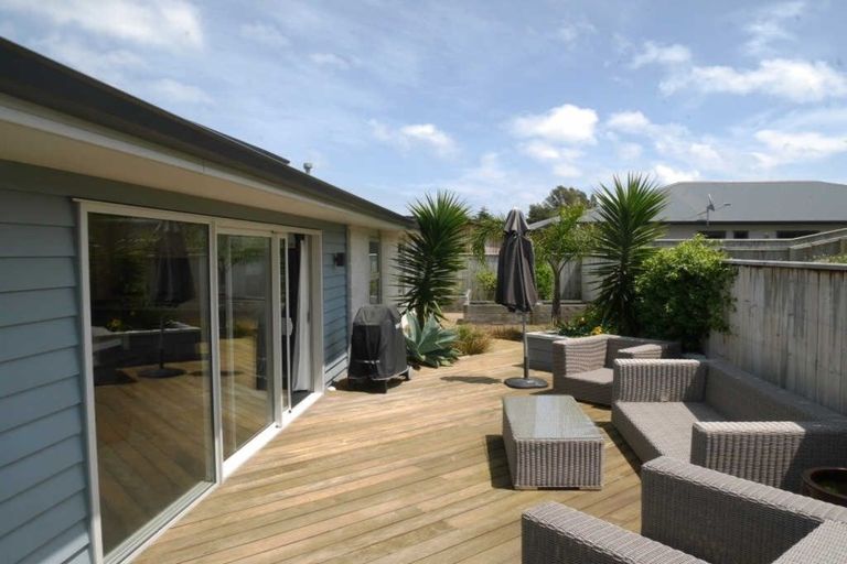 Photo of property in 36 San Priamo Place, Paraparaumu Beach, Paraparaumu, 5032