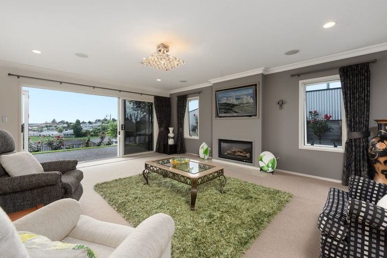 Photo of property in 15 Allanah Place, Te Puke, 3119