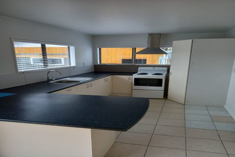 Photo of property in 65 Himatangi Street, Himatangi Beach, Foxton, 4891